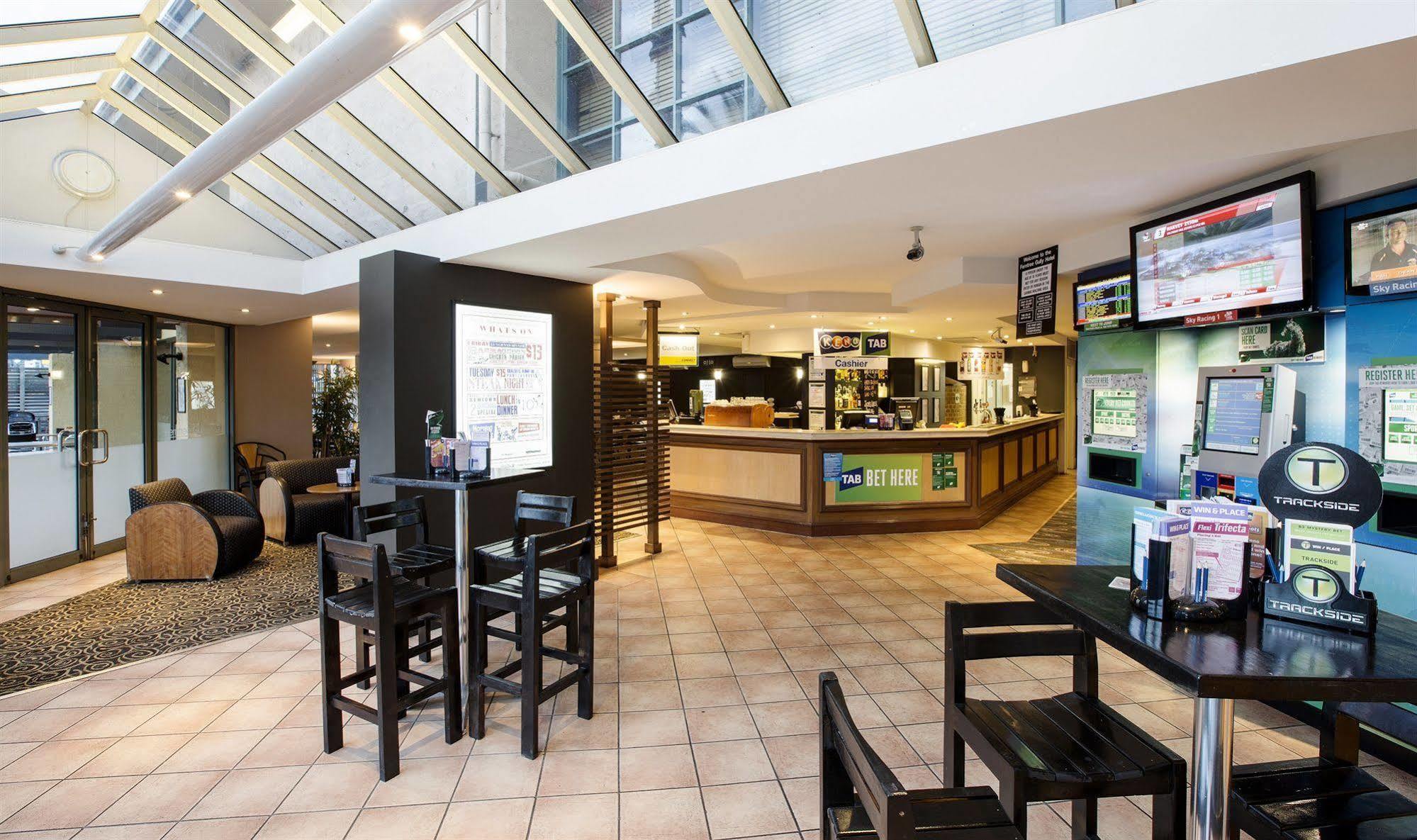 Nightcap At Ferntree Gully Hotel Motel Exterior photo